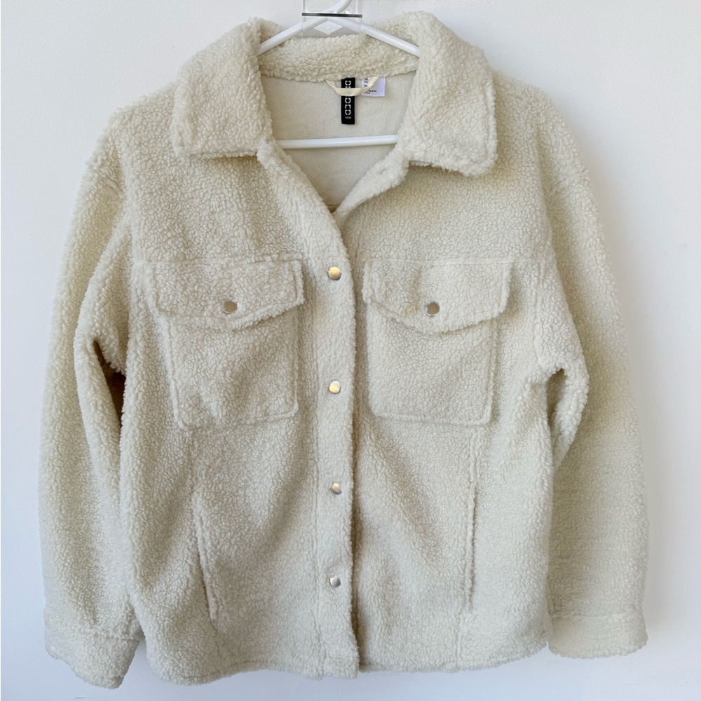 H&M Divided Faux Sherpa Button Down Jacket size small